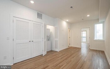 727 N 39th St in Philadelphia, PA - Building Photo - Building Photo