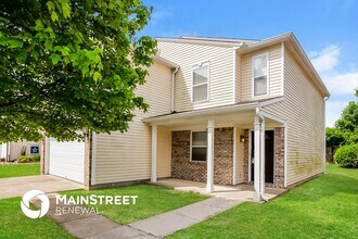 1808 Feather Reed Ln in Greenwood, IN - Building Photo - Building Photo