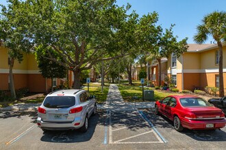 Willow Brook Village in Melbourne, FL - Building Photo - Building Photo