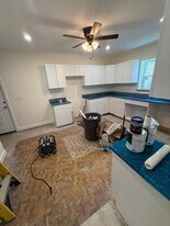 5 Oak St, Unit 1 in Clinton, MA - Building Photo