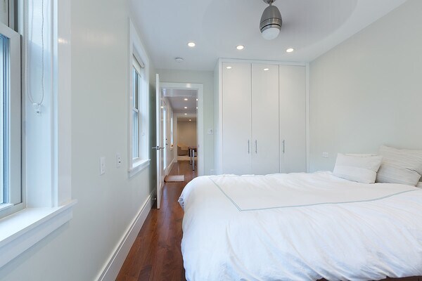 237 Northampton St, Unit 4 in Boston, MA - Foto de edificio - Building Photo