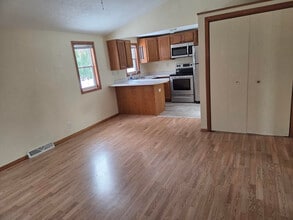 4317 Clover Ct in Madison, WI - Building Photo - Building Photo