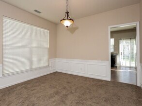 8909 Lyleton Ln in Charlotte, NC - Building Photo - Building Photo