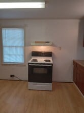 207 E Grand Ave, Unit A in Longview, TX - Foto de edificio - Building Photo