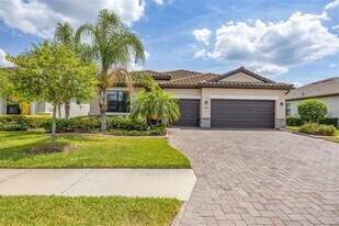 11408 Autumn Leaf Wy in Bradenton, FL - Building Photo
