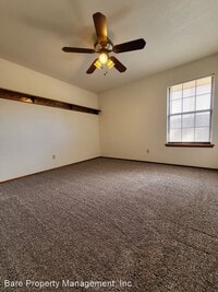1309 Newbury Dr photo'