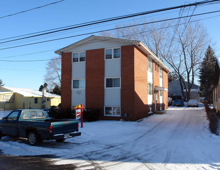 Dale Apartments in Syracuse, NY - Building Photo