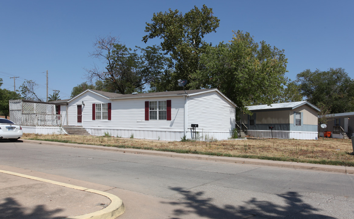 El Caudillo in Wichita, KS - Building Photo