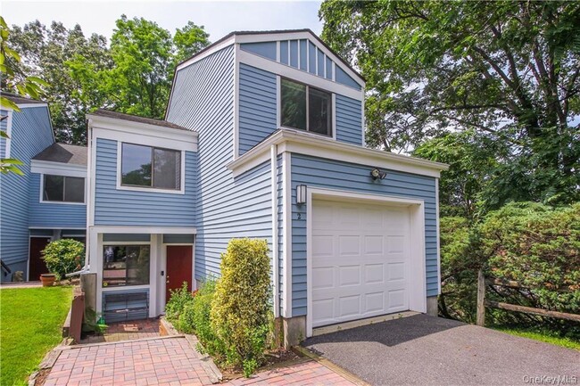2 Top of the Ridge in Mamaroneck, NY - Building Photo - Building Photo