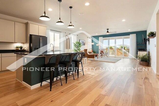 6073 Donahue Dr in Colorado Springs, CO - Building Photo - Building Photo