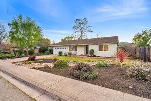 7472 Blue Fox Way in San Ramon, CA - Building Photo