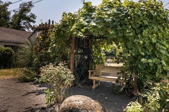 5020 NE Alberta St in Portland, OR - Building Photo - Building Photo