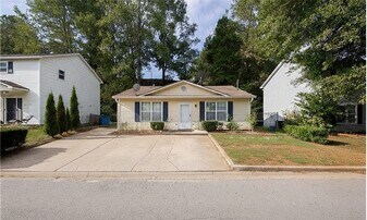 4758 Pebble Trce in Buford, GA - Building Photo