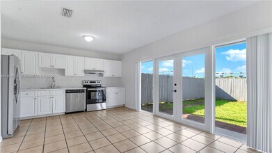 4208 SW 136th Pl in Miami, FL - Building Photo - Building Photo