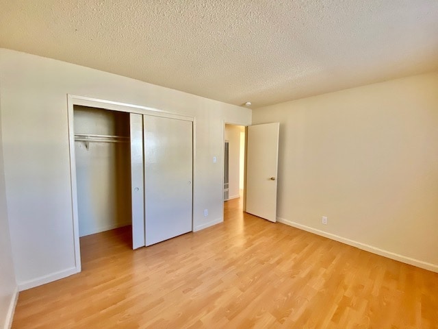 2080 Fruitdale Ave in San Jose, CA - Foto de edificio - Building Photo