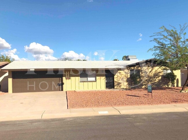 property at 9409 N 36th Dr