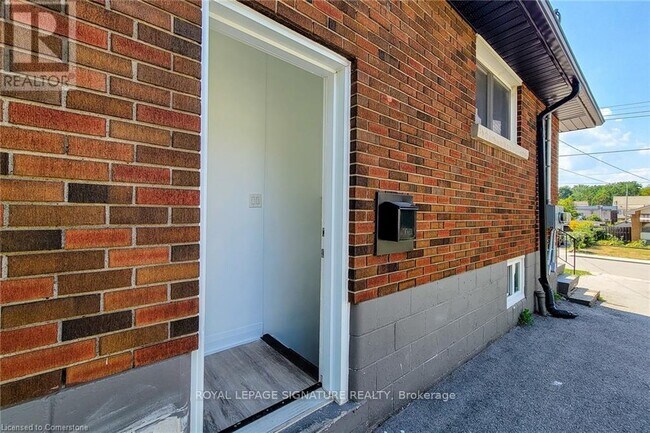 265 W 19th St in Hamilton, ON - Building Photo - Building Photo
