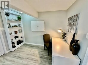 226 Scott Rd in Cambridge, ON - Building Photo - Building Photo