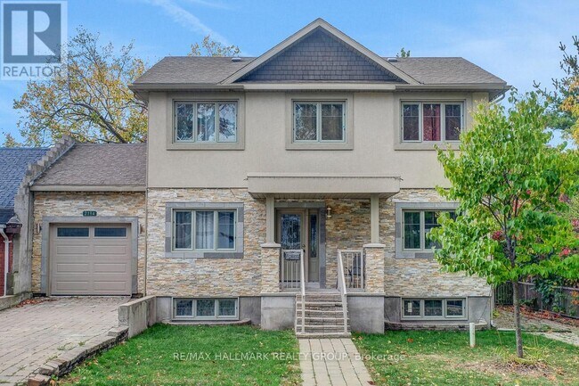 property at 2194 Niagara Dr