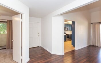 974 Lupine Hills Dr in Vista, CA - Building Photo - Building Photo