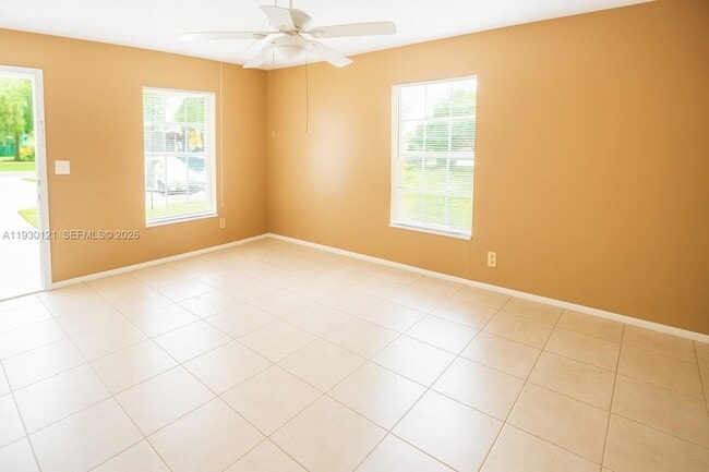 4951 Wedgewood Way, Unit 1 in West Palm Beach, FL - Building Photo - Building Photo