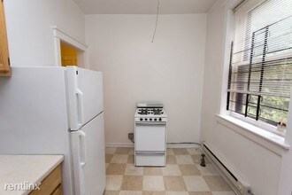 7215 W Barry Ave-Unit -Unit 2A in Chicago, IL - Building Photo - Building Photo