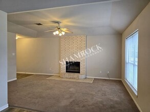 118 Deanna St in Robinson, TX - Building Photo - Building Photo