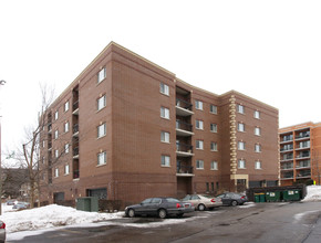 1649 Ashland Ave in Des Plaines, IL - Foto de edificio - Building Photo