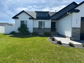 5262 Glendora Ave in Idaho Falls, ID - Building Photo - Building Photo