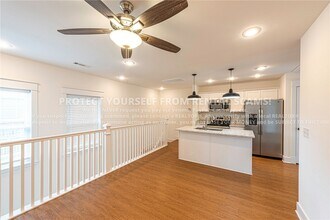 1394 W Cleveland St in Fayetteville, AR - Building Photo - Building Photo