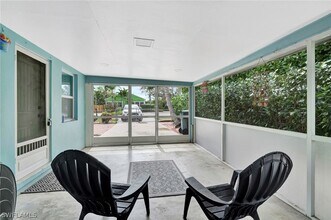 1009 Ridge St in Naples, FL - Building Photo - Building Photo