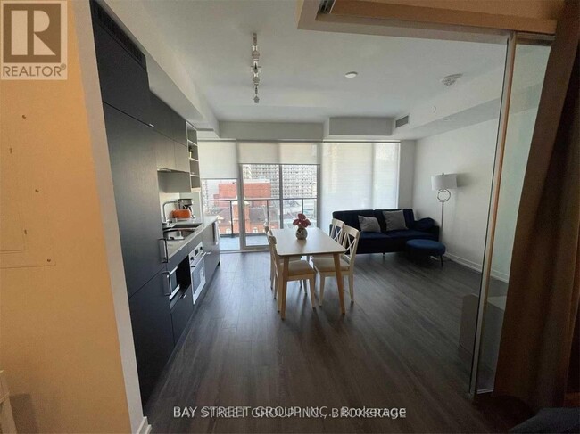 20-720 Edward St in Toronto, ON - Building Photo - Building Photo