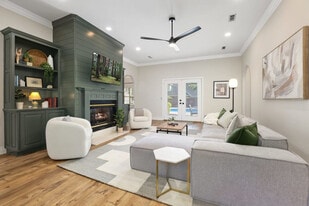 2318 SW Clover Ct in Bentonville, AR - Building Photo