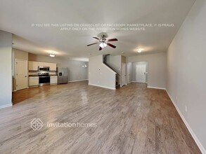 227 Bandelier Cir in Hampton, GA - Building Photo - Building Photo