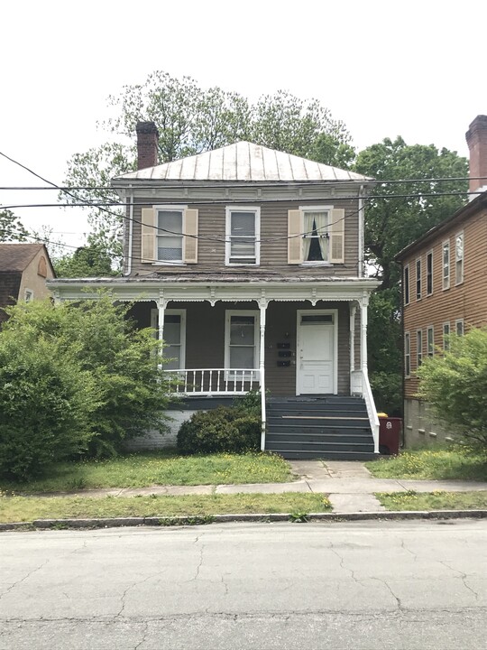 104 E Fillmore St in Petersburg, VA - Building Photo