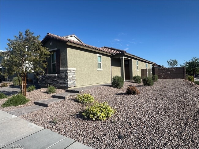 7490 Lush Oasis Ave. in Las Vegas, NV - Building Photo - Building Photo
