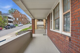 107 Catskill Ave in Pittsburgh, PA - Foto de edificio - Building Photo