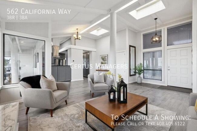 562 California Way in Emerald Hills, CA - Building Photo - Building Photo