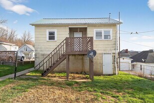 604 Hart St in Clarksburg, WV - Building Photo