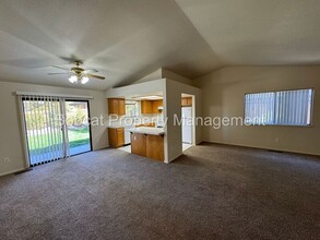 988 Blue Ridge Dr in Carson City, NV - Building Photo - Building Photo