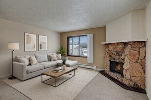 Conifer Grove in Anchorage, AK - Building Photo