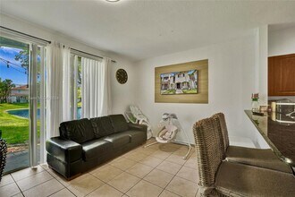 8271 SW 29th St in Miramar, FL - Building Photo - Building Photo
