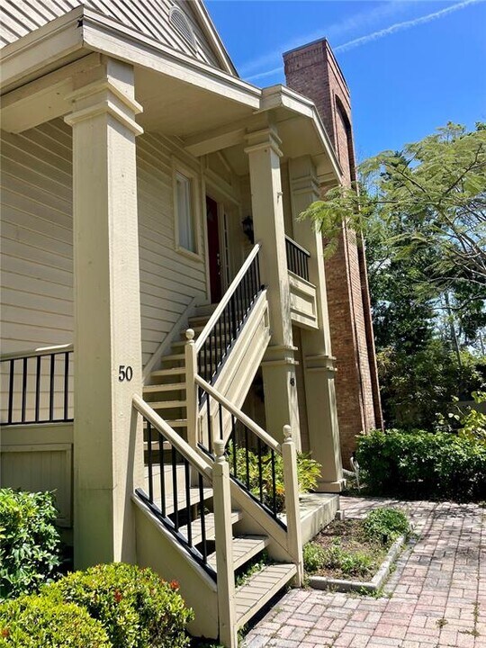 50 Pelican Pl in Belleair, FL - Building Photo