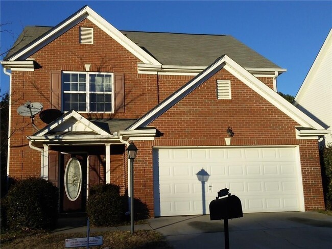 property at 986 Hawthorn Ln