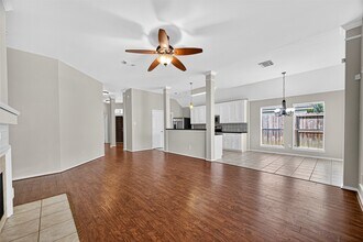 3619 Parkshire Dr in Pearland, TX - Building Photo - Building Photo
