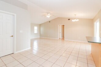 219 Trafalgar Pkwy in Cape Coral, FL - Building Photo - Building Photo