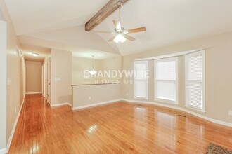 4905 N White Ave in Kansas City, MO - Building Photo - Building Photo