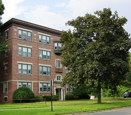 Court Arms Apartments in Westfield, MA - Building Photo