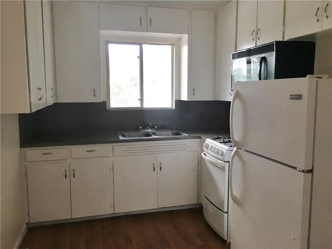 926 E Dean Keeton St in Austin, TX - Building Photo - Building Photo