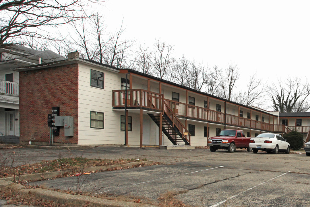 3817 River Park Dr in Louisville, KY - Building Photo